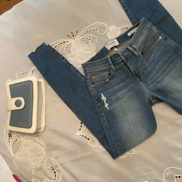 Frame Le Skinny Jeans - Picture 9 of 9